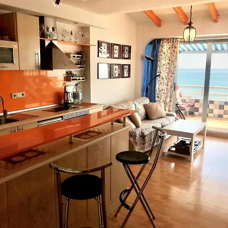Beachfront And Peaceful Appartamento *